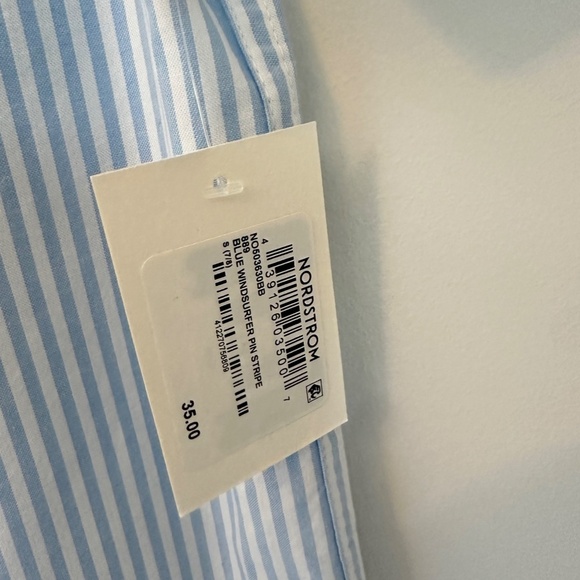 Nordstrom Boys Blue & White Short Sleeve Button-Down Shirt — Size Small (7/8) - Picture 4 of 4